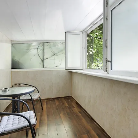 Apartment Near Park&sea With Balcony In The Historical Center Odesa