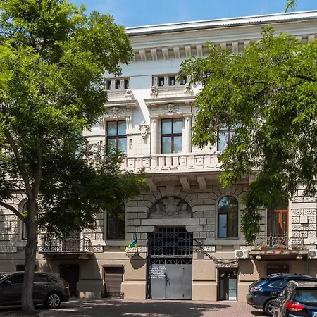 Near Park&sea With Balcony In The Historical Center *
