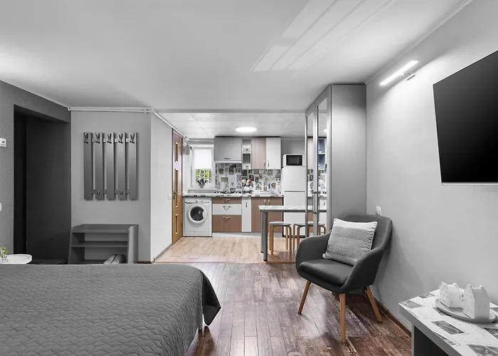 Near Park&sea With Balcony In The Historical Center Apartment *